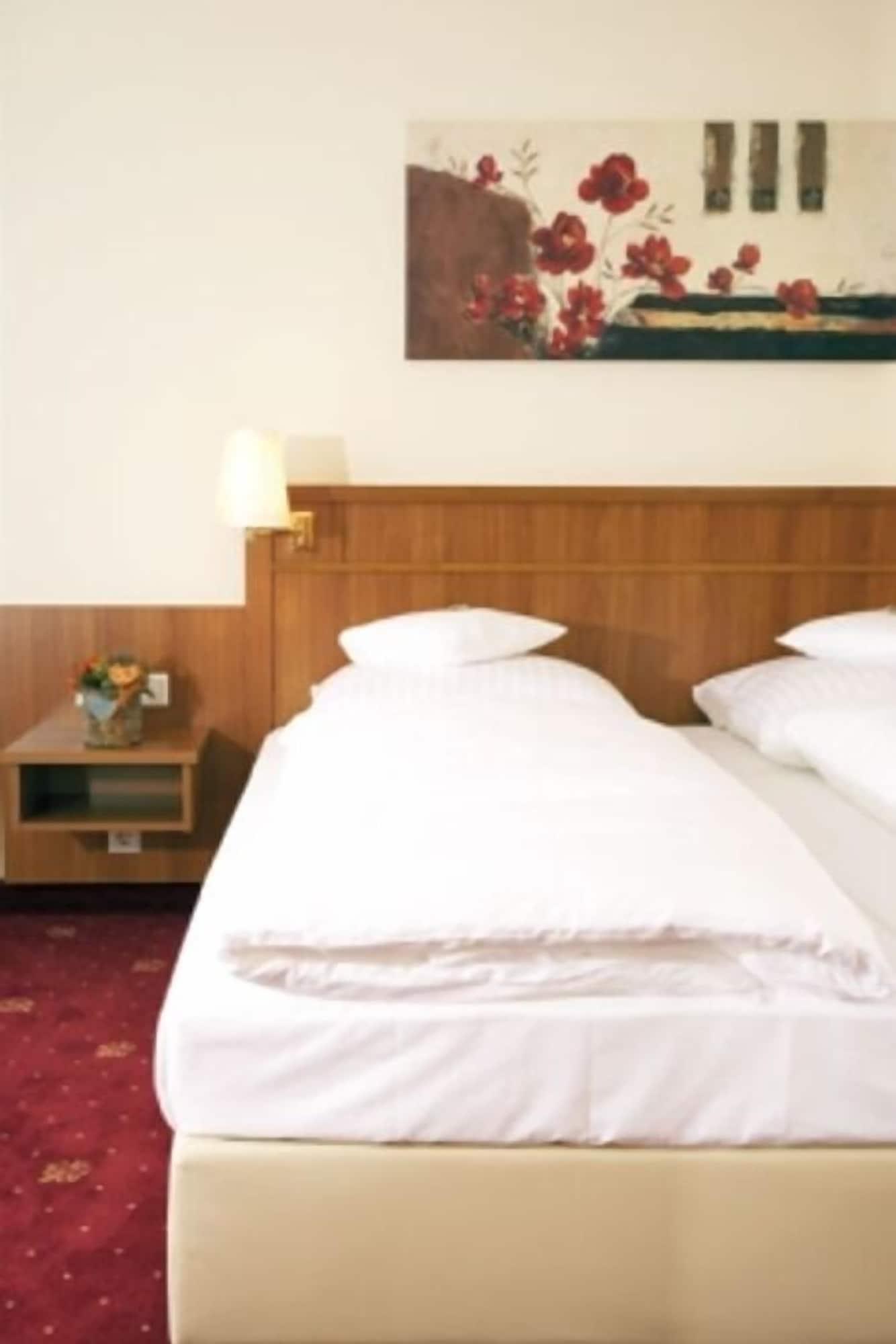 Waldhotel Nachtigall Paderborn Exteriör bild